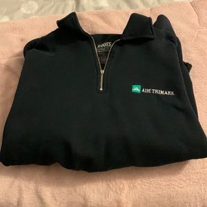 The zipper on this is broken but it’s a very cute, comfy oversized quarter zip